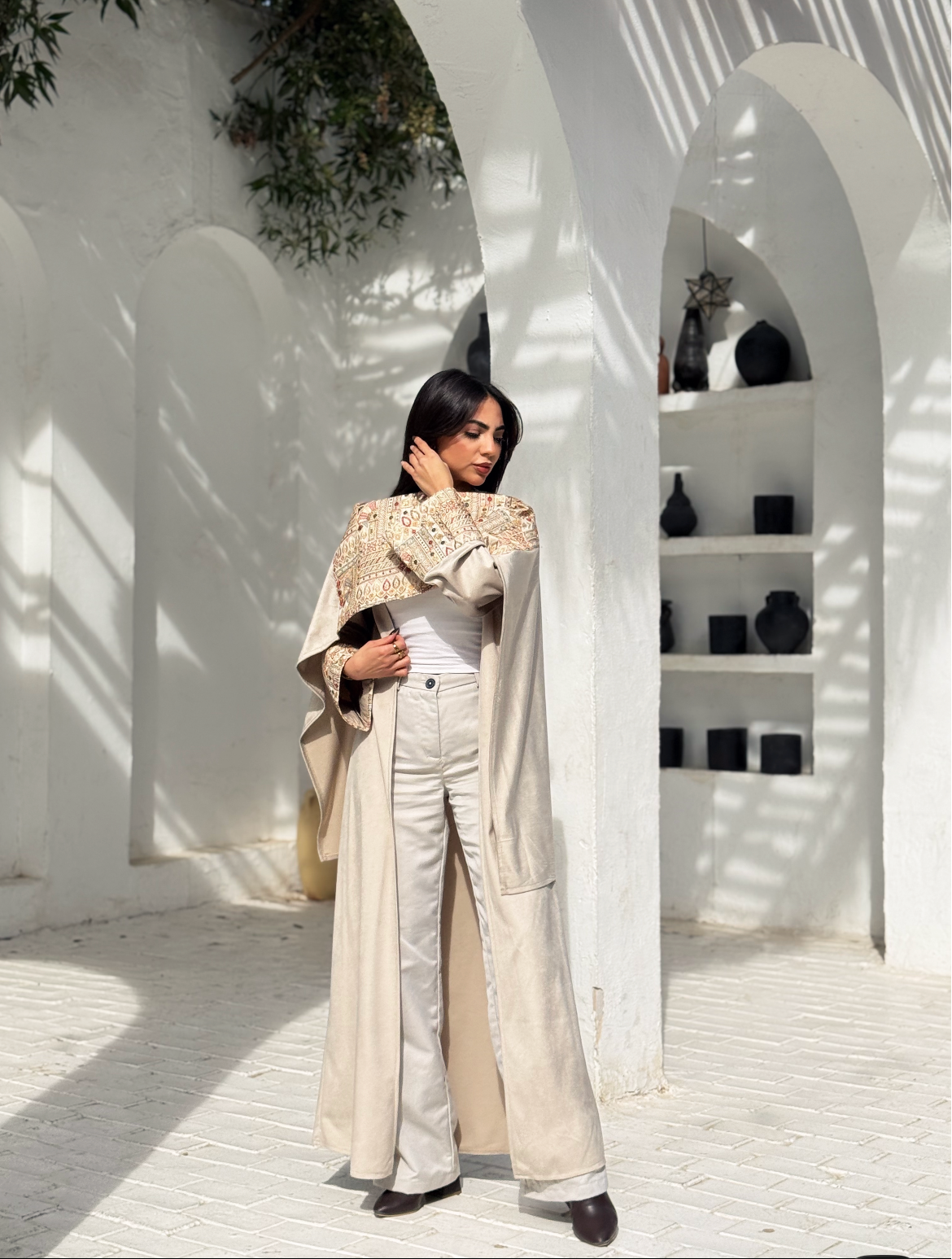 Light beige Elegance Embroided Shawl Kaftan