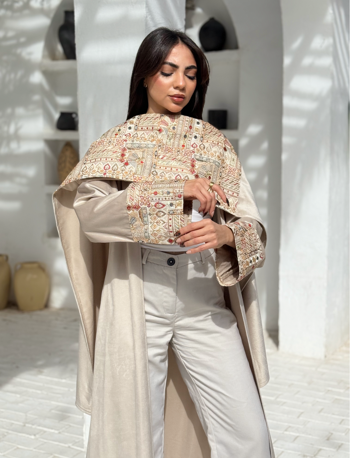 Light beige Elegance Embroided Shawl Kaftan