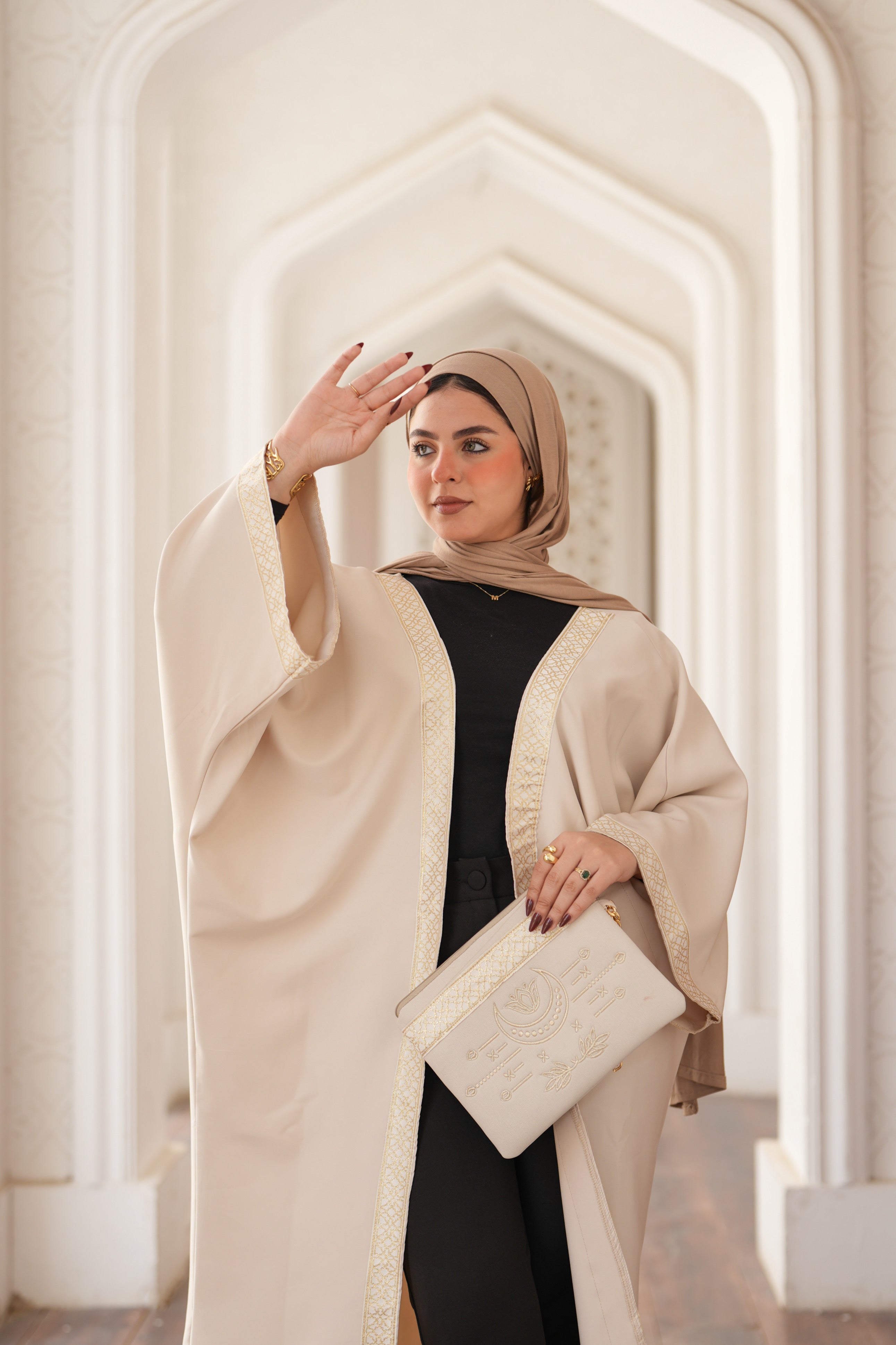 Elegance Moon Kaftaan