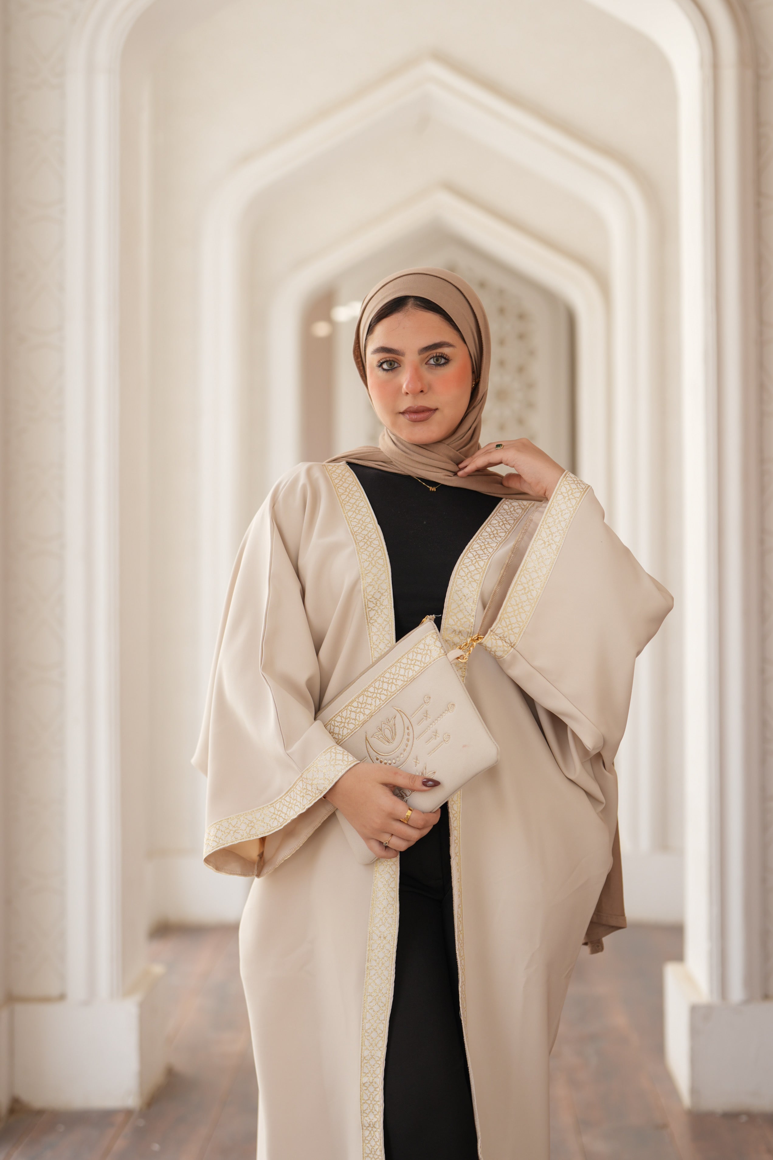 Elegance Moon Kaftaan