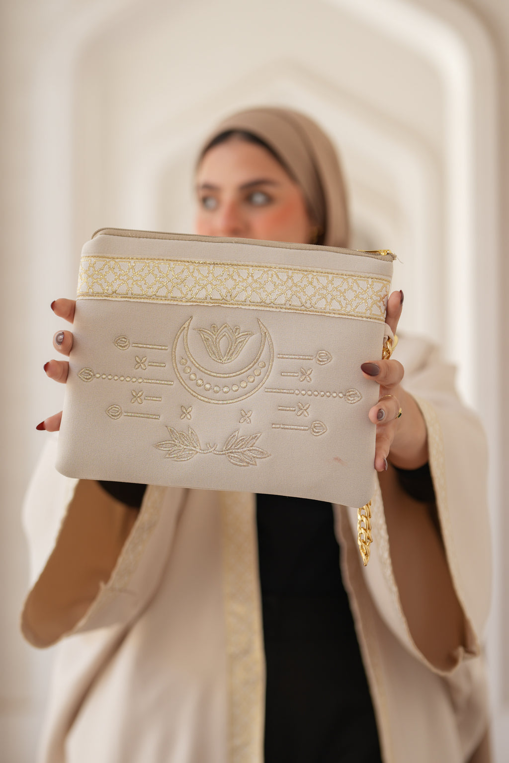 Elegance Moon Kaftaan