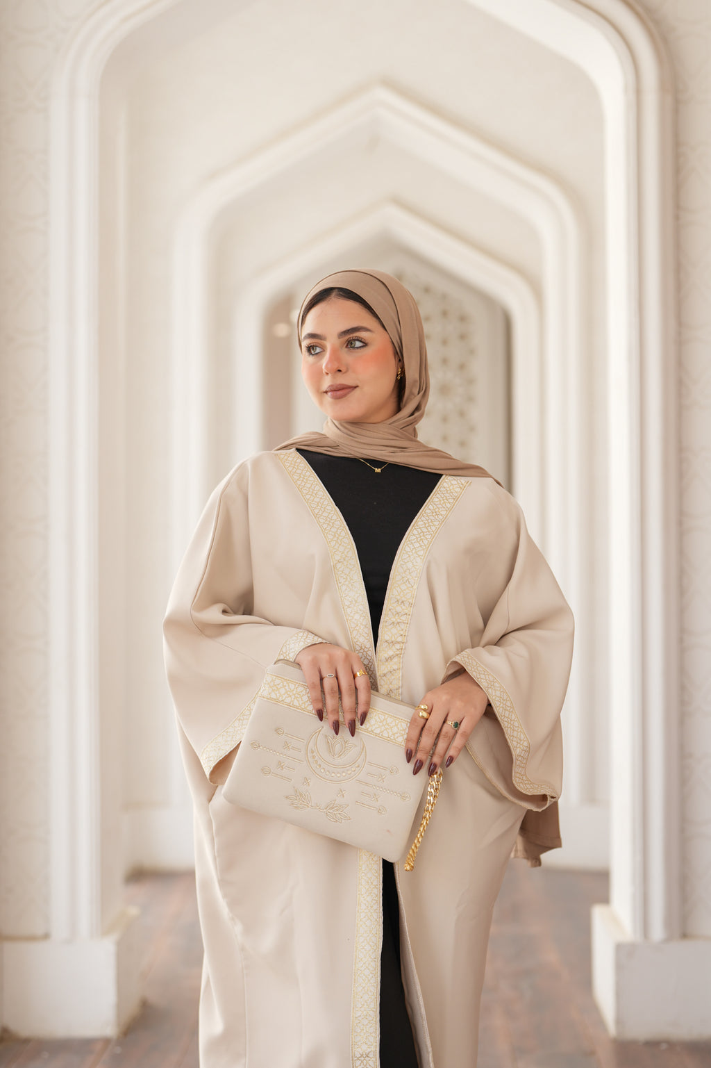 Elegance Moon Kaftaan