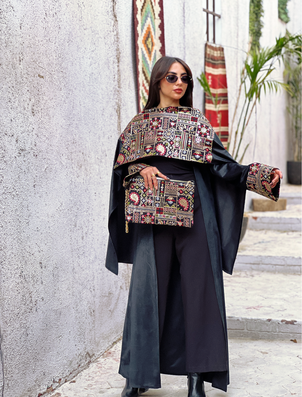 Black Elegance Embroided Shawl Kaftan