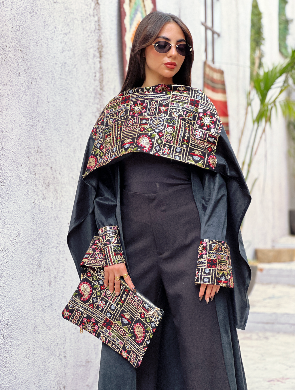 Black Elegance Embroided Shawl Kaftan