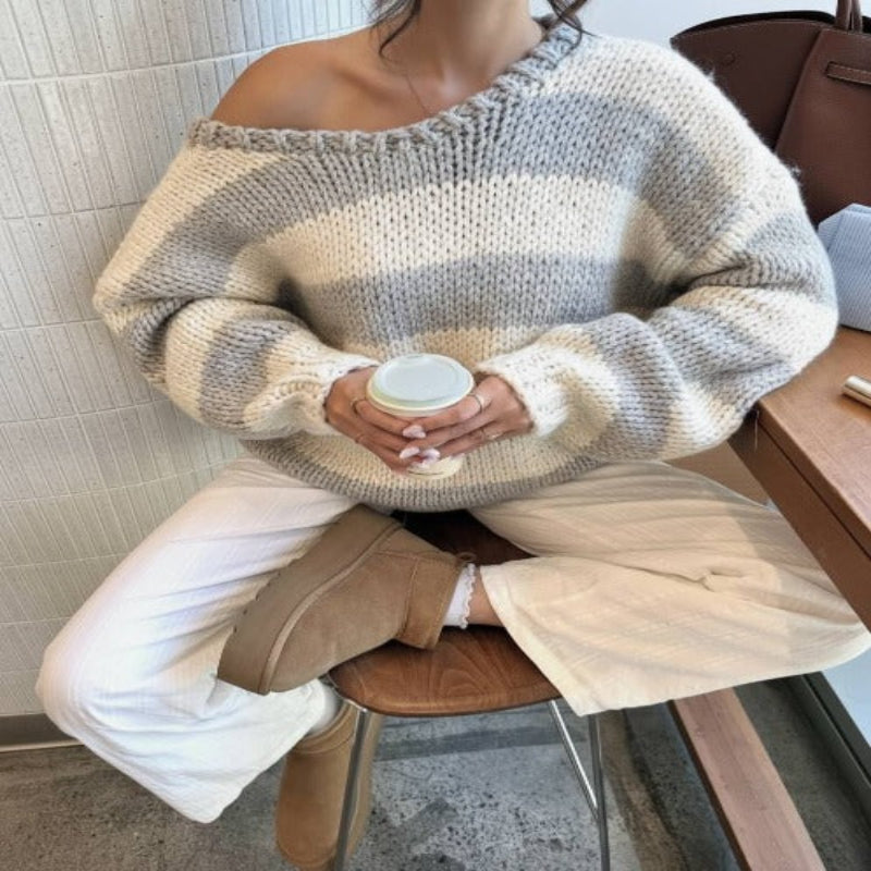 Off-shoulder pullover